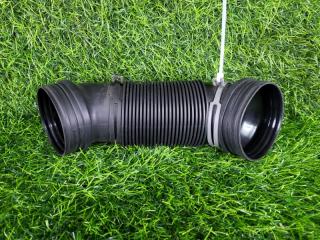 Запчасть патрубок воздушный передний Audi A3 2011