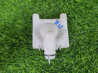 Запчасть горловина бачка омывателя Jaguar XJ 2006