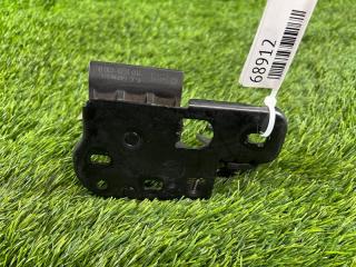 Запчасть замок капота передний Porsche Panamera 2010