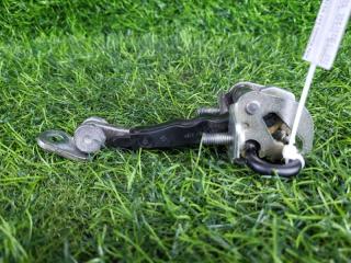 Запчасть ограничитель двери передний правый Alfa Romeo 147 2008