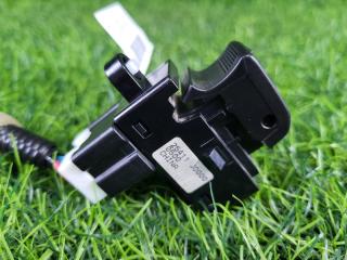 Запчасть кнопка стеклоподъемника передняя левая Nissan Teana 2010