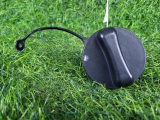 Запчасть крышка топливного бака задняя Nissan Juke 2011