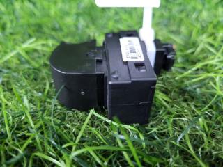 Запчасть кнопка стеклоподъемника Fiat Punto 2011