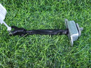 Запчасть ограничитель двери задний Nissan Tiida 2009