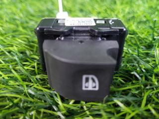 Запчасть кнопка стеклоподъемника задняя левая Renault Captur 2014