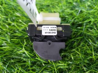 Запчасть кнопка стеклоподъемника задняя правая Renault Captur 2013