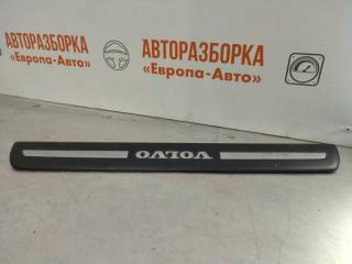 Запчасть накладка на порог салона передняя правая Volvo S40 2006