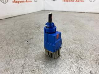 Запчасть датчик педали сцепления Renault Logan 2 2015