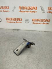 Запчасть петля двери передняя правая Cadillac SRX 2007