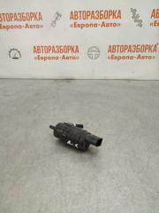 Запчасть моторчик омывателя лобового стекла Skoda Octavia A5 1Z 2011
