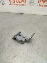 Фото запчасти петля двери задняя правая Opel Corsa D 2008 Б/У запчасть Запчасть петля двери задняя правая Opel Corsa D 2008