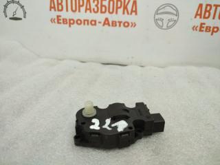 Моторчик заслонок печки Mercedes W221 2006 Б/У Моторчик заслонок печки Mercedes W221 2006