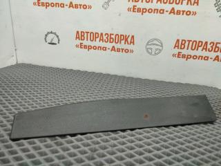 Запчасть накладка декоративная передняя правая Land Rover Freelander 2 2007