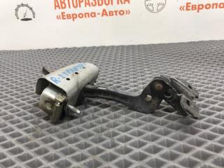 Запчасть ограничитель двери задний правый Ford Transit 2010