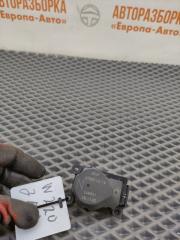 Запчасть моторчик заслонок печки Mercedes W220 2001