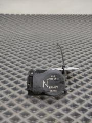 Запчасть моторчик заслонок печки Mercedes W220 2001