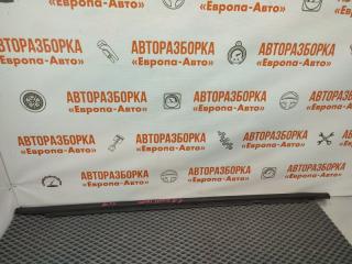 Запчасть уплотнитель задний правый Opel Zafira B 2007