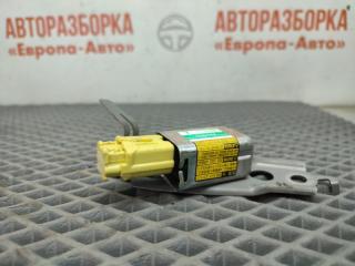 Запчасть датчик удара левый Lexus GS300 2006