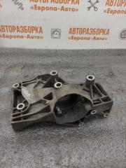 Фото запчасти кронштейн компрессора кондиционера Opel Insignia 2012 Б/У запчасть Запчасть кронштейн компрессора кондиционера Opel Insignia 2012