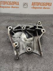 Фото запчасти кронштейн двс Opel Insignia 2012 Б/У запчасть Запчасть кронштейн двс Opel Insignia 2012