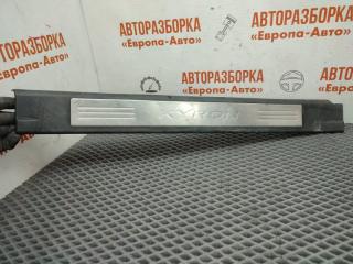 Запчасть накладка на порог салона передняя левая SsangYong Kyron 2006