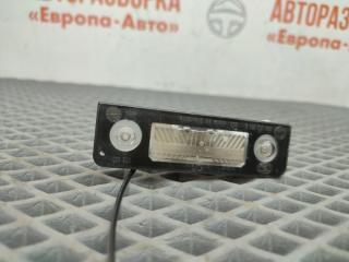 Фото запчасти фонарь подсветки номера Skoda Octavia A5 1Z 2011 Б/У запчасть Запчасть фонарь подсветки номера Skoda Octavia A5 1Z 2011