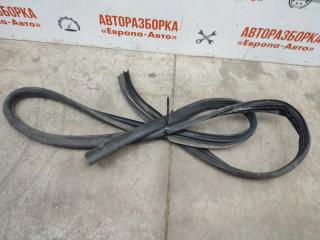 Запчасть уплотнитель передний правый Brilliance M2 2009