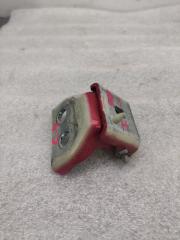 Запчасть петля двери передняя правая Citroen C4 2009