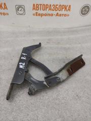 Запчасть петля капота передняя правая Brilliance M2 2009