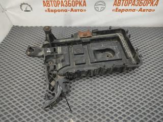 Фото запчасти подставка под аккумулятор Skoda Octavia A5 1Z 2011 Б/У запчасть Запчасть подставка под аккумулятор Skoda Octavia A5 1Z 2011
