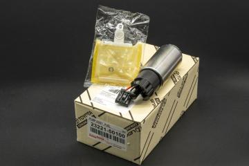 Топливный насос Toyota