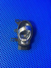 Фото запчасти ручка двери внутренняя правая Nissan Note контрактная запчасть Запчасть ручка двери внутренняя правая Nissan Note