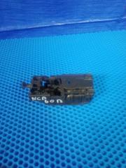 Запчасть ручка двери внутренняя передняя правая Toyota Ist