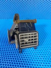 Фото запчасти решетка вентиляционная левая Toyota Regius контрактная запчасть Запчасть решетка вентиляционная левая Toyota Regius