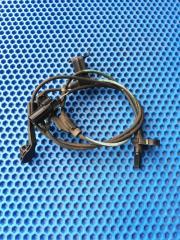 Запчасть датчик abs передний правый Toyota Ractis NCP120 8954252090 контрактная Датчик ABS передний правый Toyota Ractis NCP120 8954252090 контрактная