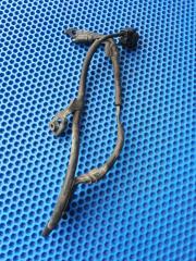 Запчасть провод датчика abs передний правый Toyota Crown Majesta