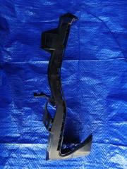 Запчасть крепление бампера переднее правое Subaru impreza