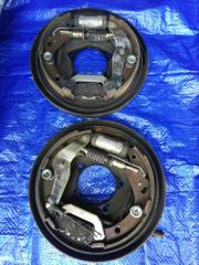 Запчасть механизм стояночного тормоза задний Toyota Noah