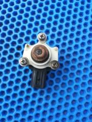 Запчасть датчик высоты дорожного просвета задний левый Toyota Wish