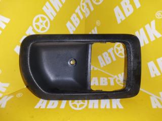 Фото запчасти накладка ручки двери задняя правая TOYOTA CALDINA контрактная запчасть Запчасть накладка ручки двери задняя правая TOYOTA CALDINA