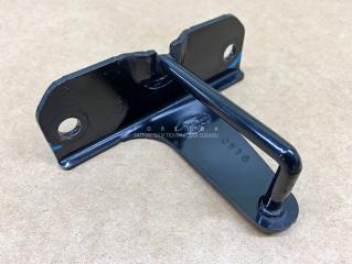 Петля капота Subaru Forester 2010