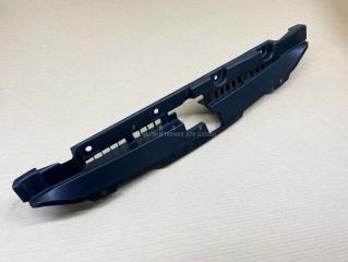 Накладка радиатора Subaru Legacy 2010