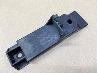 Крепление бампера переднее Subaru Impreza WRX STi 2011