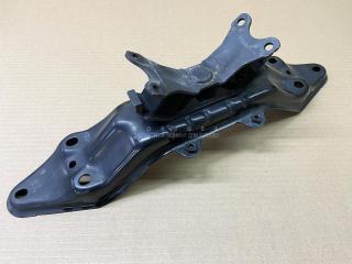 Фото запчасти подушка кпп задняя Subaru Exiga 2012 контрактная запчасть Запчасть подушка кпп задняя Subaru Exiga 2012