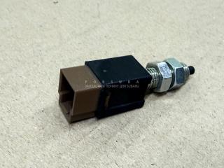 Фото запчасти концевик педали тормоза Subaru Legacy 2009 контрактная запчасть Запчасть концевик педали тормоза Subaru Legacy 2009