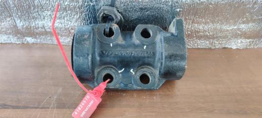 Кронштейн стабилизатора левый Volvo FH 2015