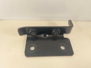 Кронштейн правый Mercedes Axor 2018