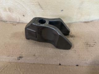 Кронштейн форсунки двигателя DAF XF105 2012 Б/У Кронштейн форсунки двигателя DAF XF105 2012