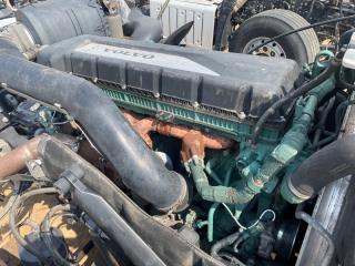 Рокер выпускной Volvo FH4 2015