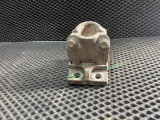 Кронштейн крыла Volvo FH 2015